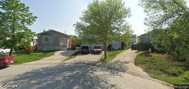 Larawan ng 32 Demers Place sa Winnipeg, Manitoba