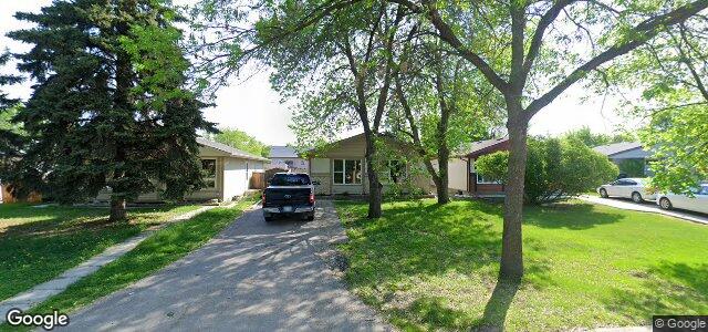 Larawan ng 38 Pirson Crescent sa Winnipeg, Manitoba