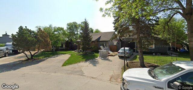 Larawan ng 54 Pirson Crescent sa Winnipeg, Manitoba