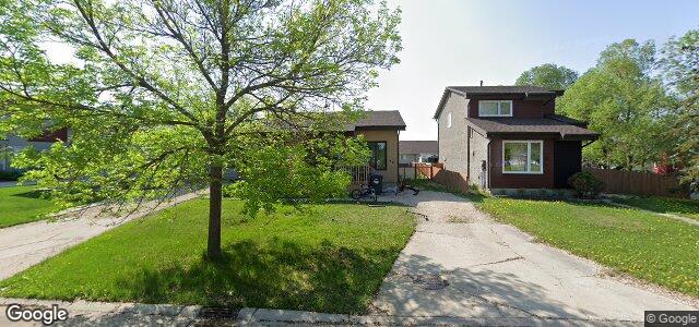 Larawan ng 82 Pirson Crescent sa Winnipeg, Manitoba