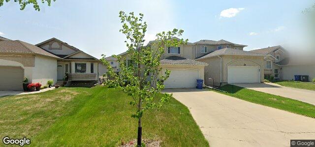 Photo of 10 Briarlynn Road in Winnipeg, Manitoba