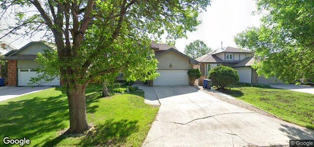 Larawan ng 10 Denman Crescent sa Winnipeg, Manitoba