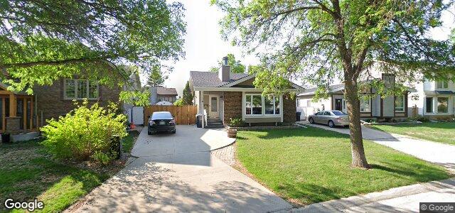 Larawan ng 10 Tranquil Bay sa Winnipeg, Manitoba