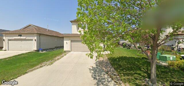 Larawan ng 100 Calderwood Bay sa Winnipeg, Manitoba