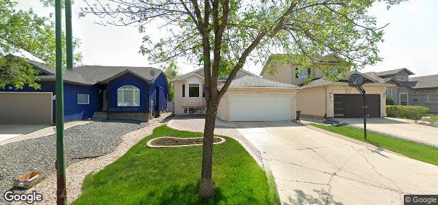 Larawan ng 100 Colebrook Drive sa Winnipeg, Manitoba