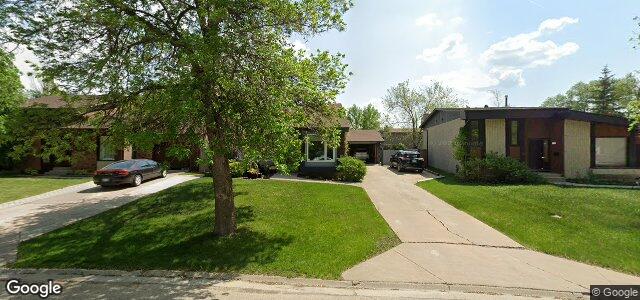 Larawan ng 102 Glenbrook Crescent sa Winnipeg, Manitoba