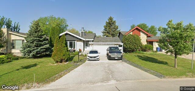 Larawan ng 103 Point West Drive sa Winnipeg, Manitoba