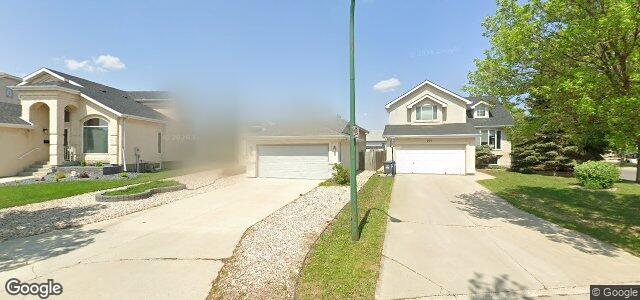 Larawan ng 104 Blackwood Bay sa Winnipeg, Manitoba