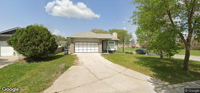 Larawan ng 106 Calder Bay sa Winnipeg, Manitoba