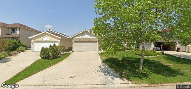 Larawan ng 107 Colebrook Drive sa Winnipeg, Manitoba