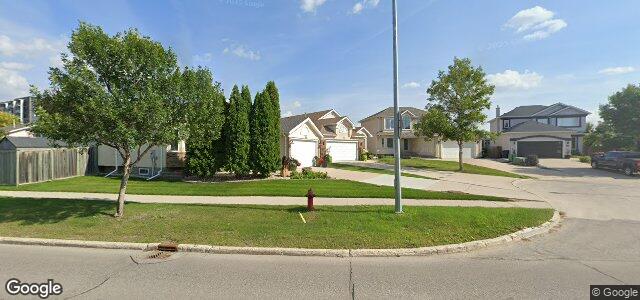 Larawan ng 108 Bairdmore Boulevard sa Winnipeg, Manitoba