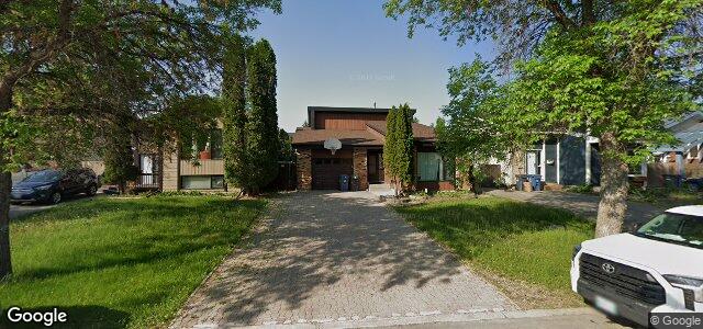 Larawan ng 11 Southlawn Stroll sa Winnipeg, Manitoba