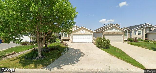 Larawan ng 111 Colebrook Drive sa Winnipeg, Manitoba