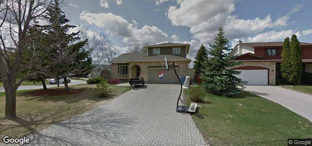 Larawan ng 111 Groveland Bay sa Winnipeg, Manitoba