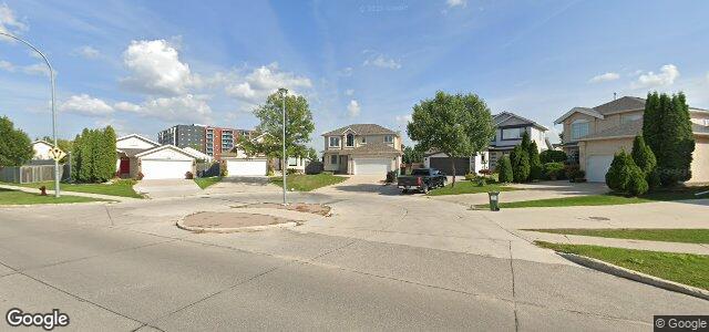 Larawan ng 112 Bairdmore Boulevard sa Winnipeg, Manitoba