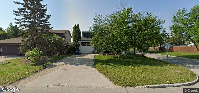 Larawan ng 119 Point West Drive sa Winnipeg, Manitoba