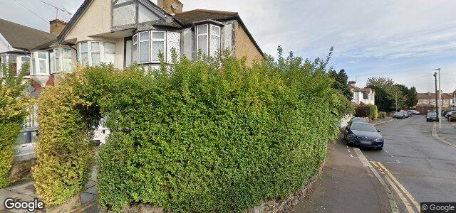 Larawan ng 12 Aintree Crescent sa Winnipeg, Manitoba