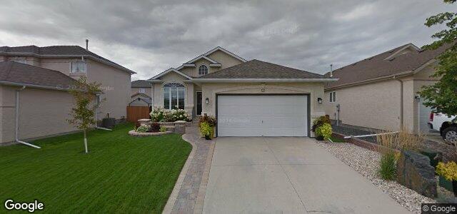 Larawan ng 121 Bairdmore Boulevard sa Winnipeg, Manitoba
