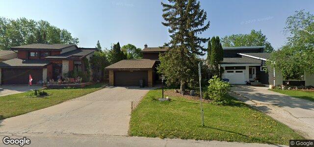 Larawan ng 123 Point West Drive sa Winnipeg, Manitoba