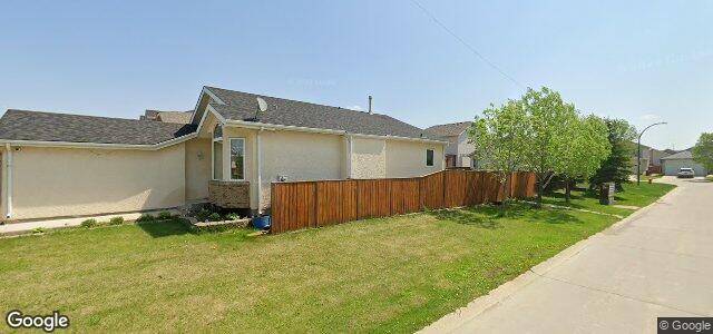 Larawan ng 124 Colebrook Drive sa Winnipeg, Manitoba