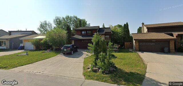 Larawan ng 127 Point West Drive sa Winnipeg, Manitoba