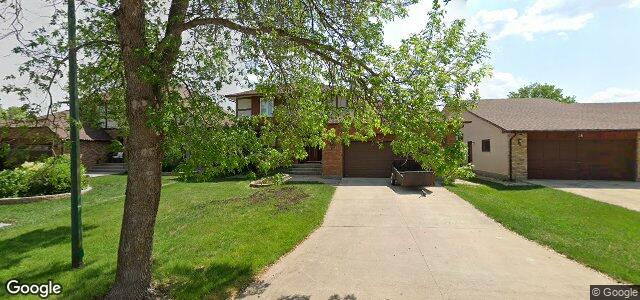 Larawan ng 14 Hazel Park Drive sa Winnipeg, Manitoba