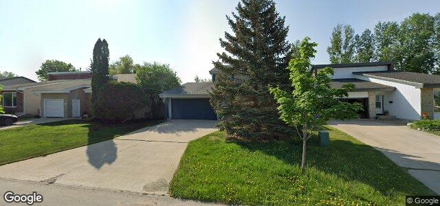 Larawan ng 141 Point West Drive sa Winnipeg, Manitoba