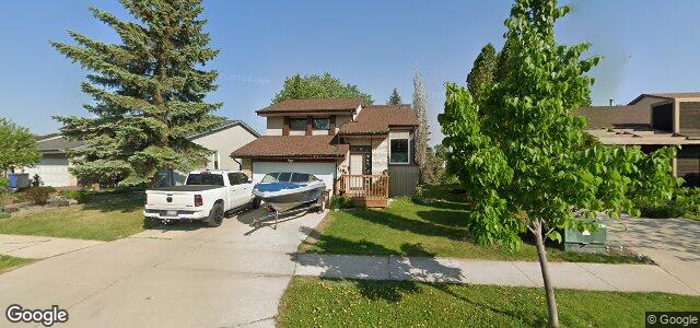 Larawan ng 148 Point West Drive sa Winnipeg, Manitoba