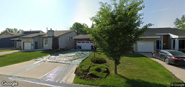 Larawan ng 149 Point West Drive sa Winnipeg, Manitoba