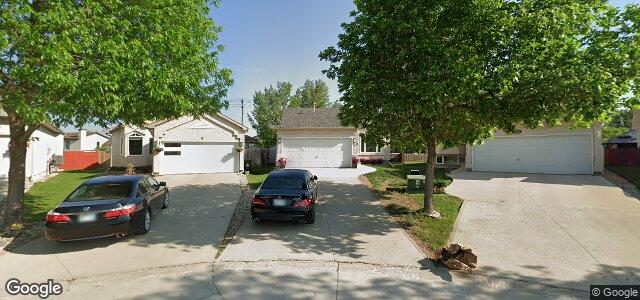 Larawan ng 15 Isleview Place sa Winnipeg, Manitoba