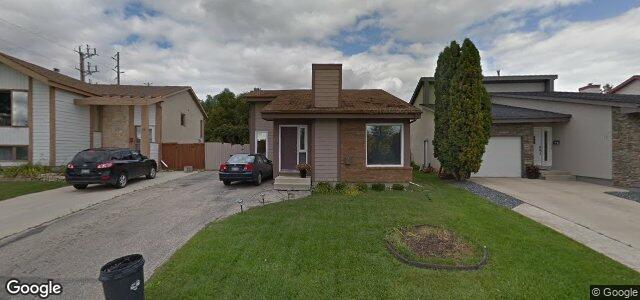 Larawan ng 15 Point West Way sa Winnipeg, Manitoba