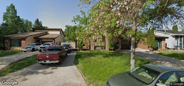 Larawan ng 15 Southlawn Stroll sa Winnipeg, Manitoba