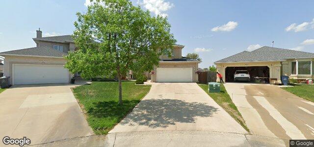 Larawan ng 16 Smallwood Court sa Winnipeg, Manitoba