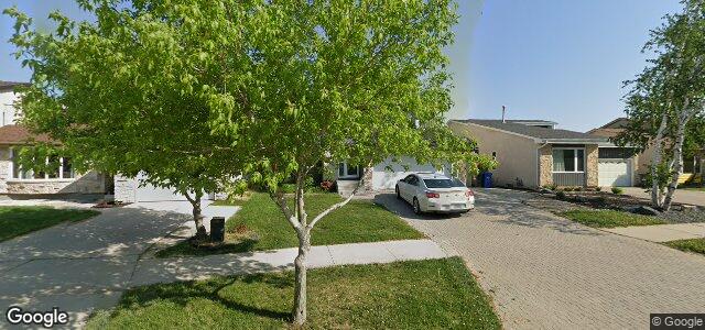 Larawan ng 184 Point West Drive sa Winnipeg, Manitoba