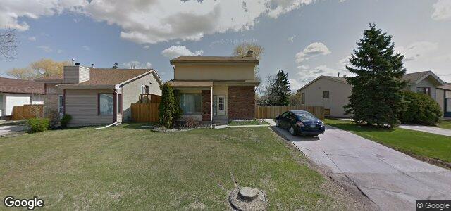 Photo of 186 Brentlawn Boulevard in Winnipeg, Manitoba