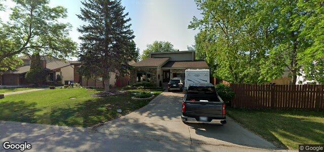Larawan ng 195 Point West Drive sa Winnipeg, Manitoba