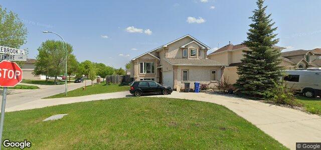 Larawan ng 2 Dalemore Lane sa Winnipeg, Manitoba