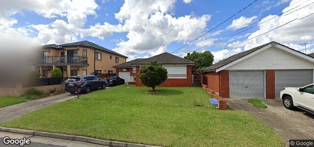 Photo of 2 Glenbrook Crescent in Winnipeg, Manitoba