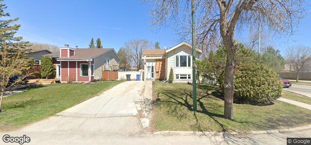 Larawan ng 210 Brentlawn Boulevard sa Winnipeg, Manitoba