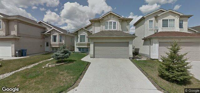 Larawan ng 215 Bairdmore Boulevard sa Winnipeg, Manitoba