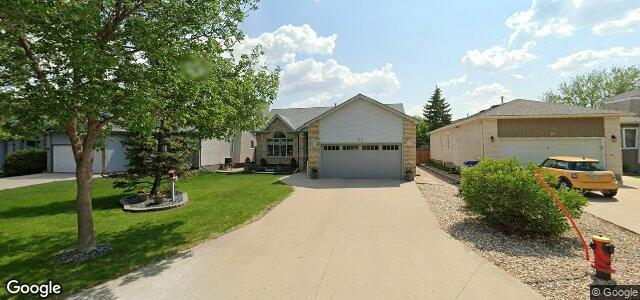 Larawan ng 23 Glenacres Crescent sa Winnipeg, Manitoba