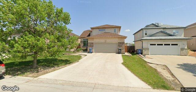 Larawan ng 27 Calderwood Bay sa Winnipeg, Manitoba