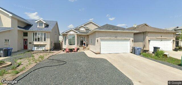 Photo of 293 Bairdmore Boulevard in Winnipeg, Manitoba