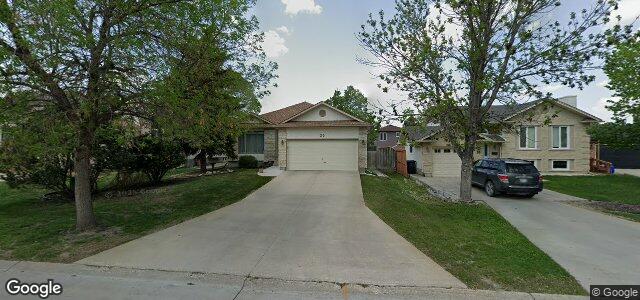 Larawan ng 30 Glenacres Crescent sa Winnipeg, Manitoba