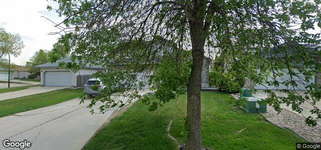 Larawan ng 31 Glenacres Crescent sa Winnipeg, Manitoba