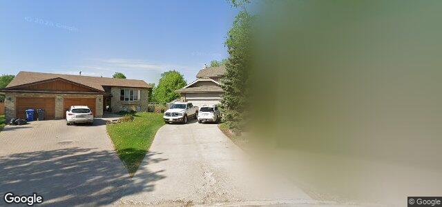 Larawan ng 35 Denman Crescent sa Winnipeg, Manitoba