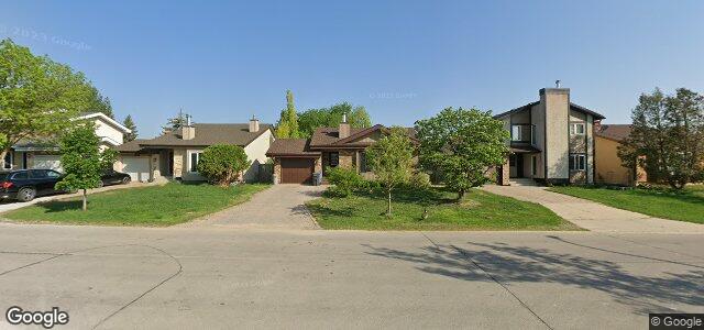 Larawan ng 35 Point West Drive sa Winnipeg, Manitoba