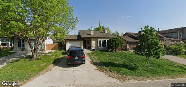 Larawan ng 39 Point West Drive sa Winnipeg, Manitoba