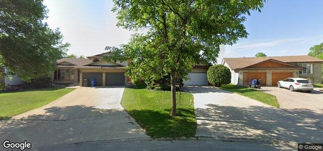 Photo of 43 Denman Crescent in Winnipeg, Manitoba