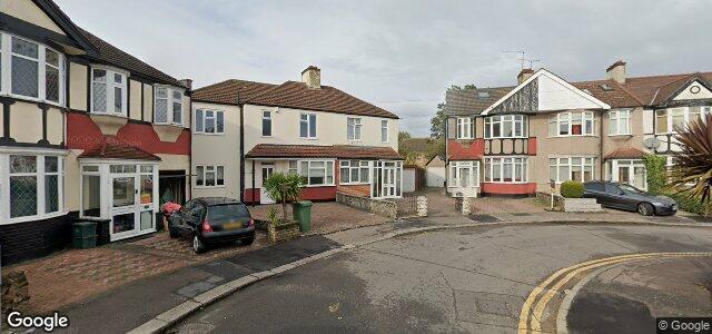 Larawan ng 45 Aintree Crescent sa Winnipeg, Manitoba